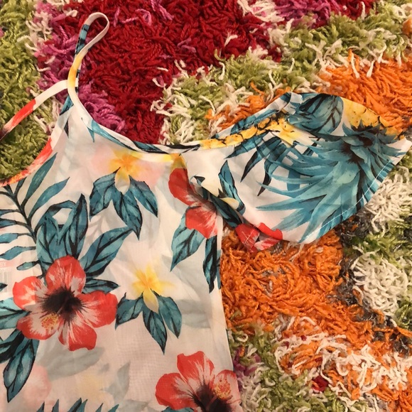 Beach Coverup - Picture 6 of 12